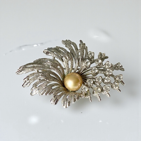 Vintage Rhodium Plated Golden South Sea Pearl CZ Diamond Brooch. Trombone Clasp - Picture 2 of 7